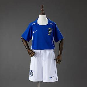 Brasil · 2002 Visitante Retrô · Kit infantil