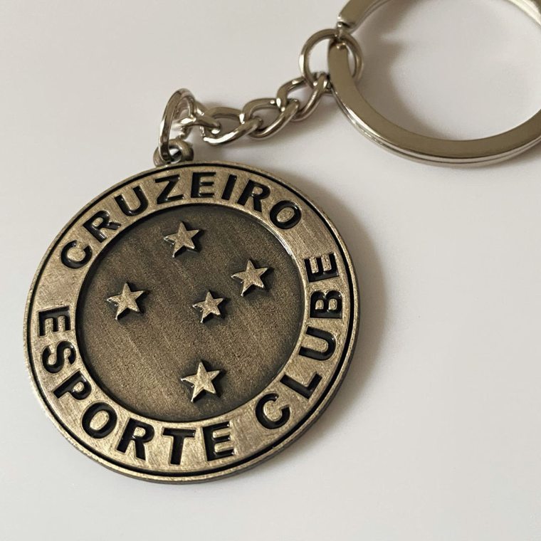 Cruzeiro · Chaveiro de metal com escudo