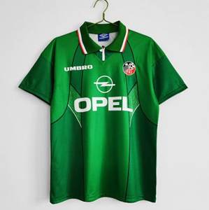 Irlanda · 1994/96 at Titular in in season